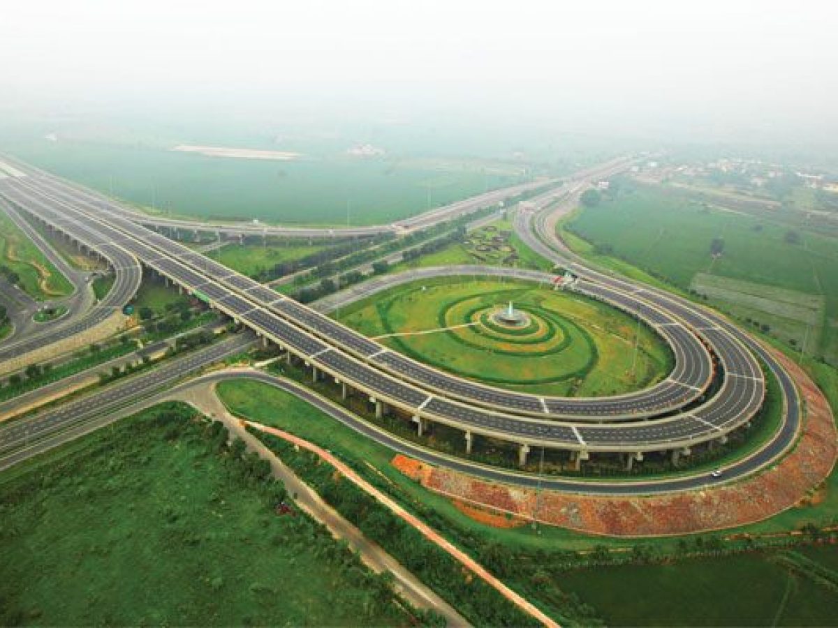 Yeida plotted land near expressway, aerial view